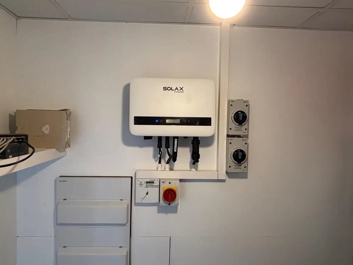 SolaX Power inverter and electrical distribution equipment in plant room